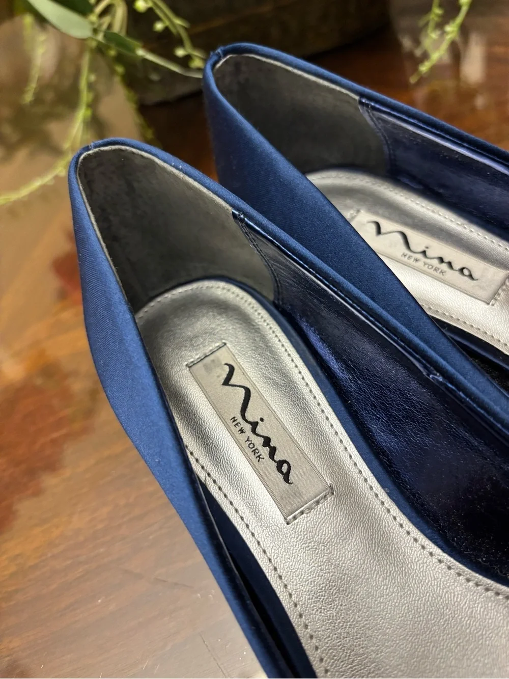 Nina sleek navy